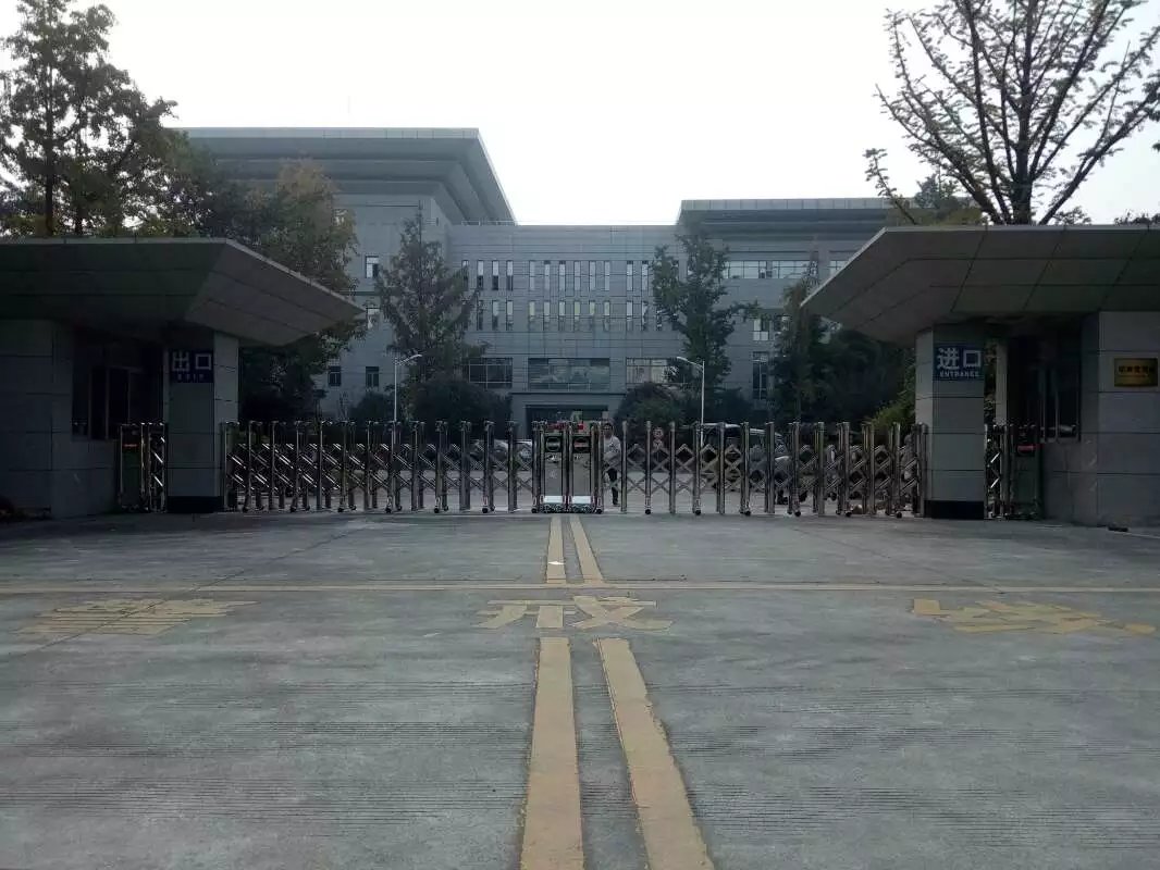 安徽安徽四川消防总队伸缩门
